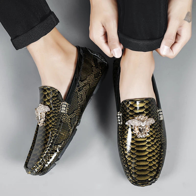 Spring Italy Office Shoes Snake Print Men Casual Shoes Patent Leather Loafers Men Driving Moccasins Comfortable Slip on Party