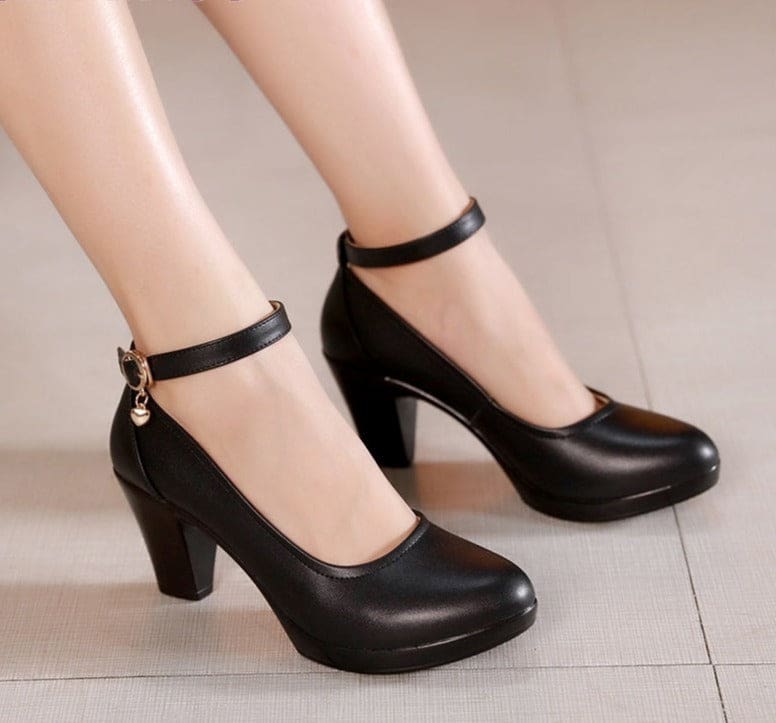 genuine leather round toe work shoe