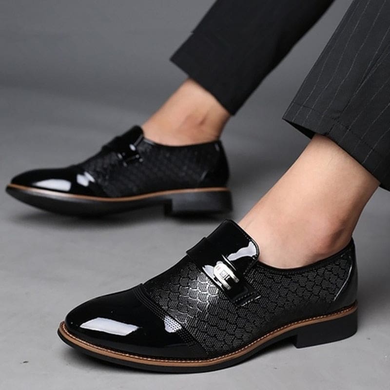 leather embossing luxury fashion wear-resistant non slip men shoes