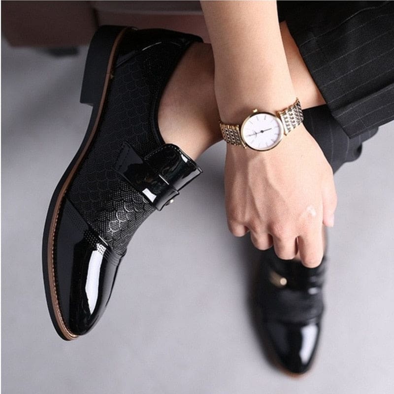 leather embossing luxury fashion wear-resistant non slip men shoes