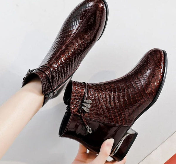 Genuine Leather Pointed Toe Winter Warm Fur Plush Ankle Boots display picture 1