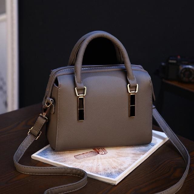 new design  pouch bolsas purse fashion leather handbag 4 / (20cm<max length<30cm)
