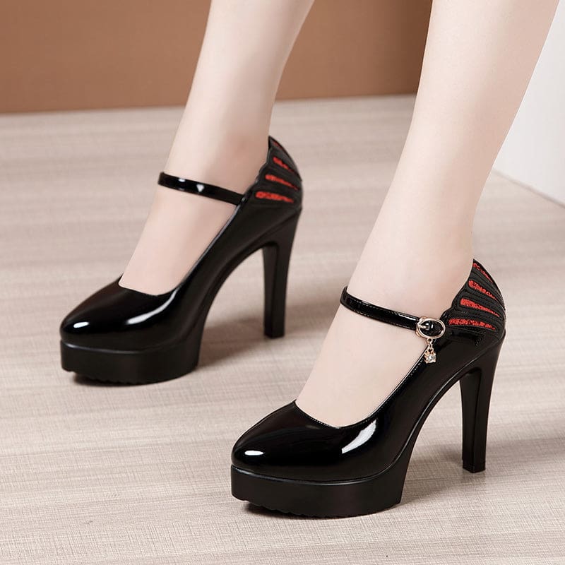 patent leather thick with pointed toe high heels