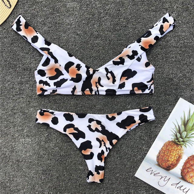 itsroya new arrive leopard  v neck printed bathing suit sexy bathing suit v shoulder strap swimwear bathing suit pattern bikini