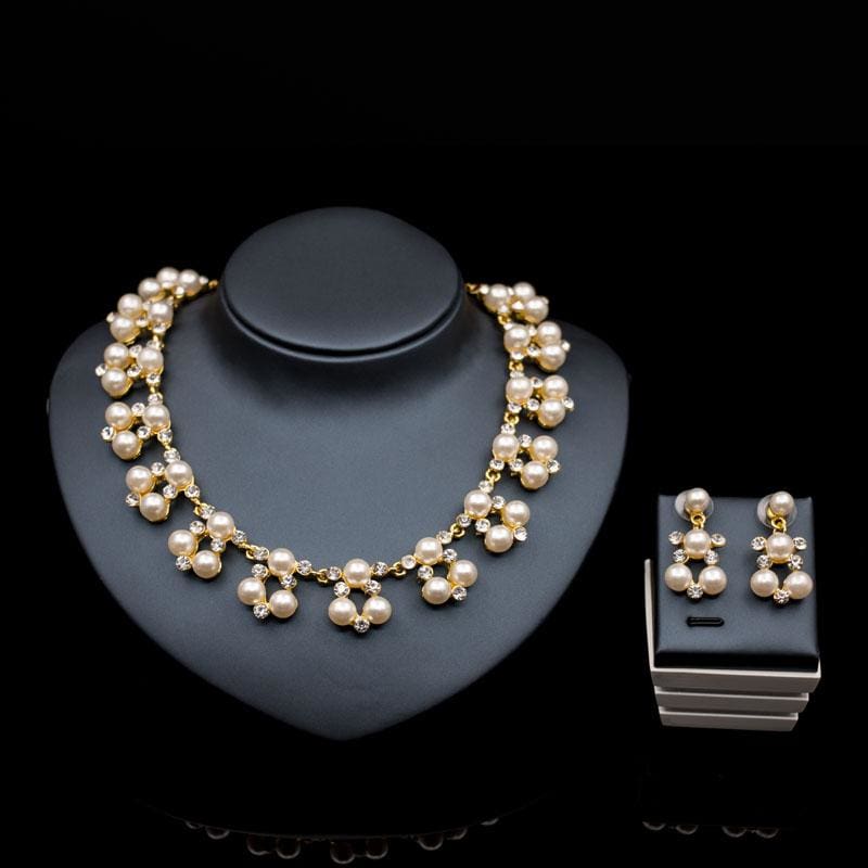 simulated pearl necklace and stud earrings gold-color